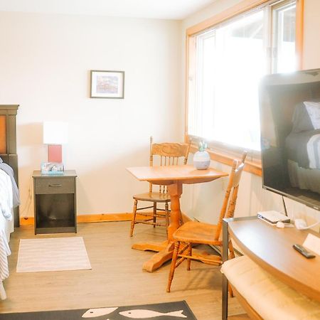Baddeck Inlet The Water'S Edge Inn & Gallery מראה חיצוני תמונה