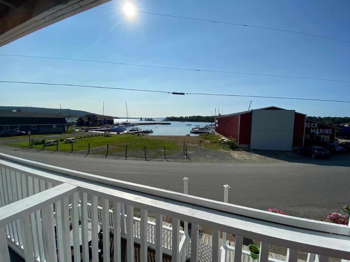 Baddeck Inlet The Water'S Edge Inn & Gallery מראה חיצוני תמונה